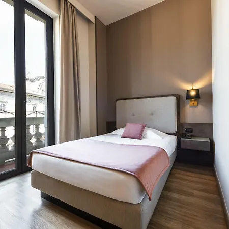 Mokinba King Milano