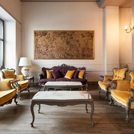 Mokinba King Hotel 4*