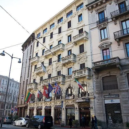Hotell Mokinba King 4*