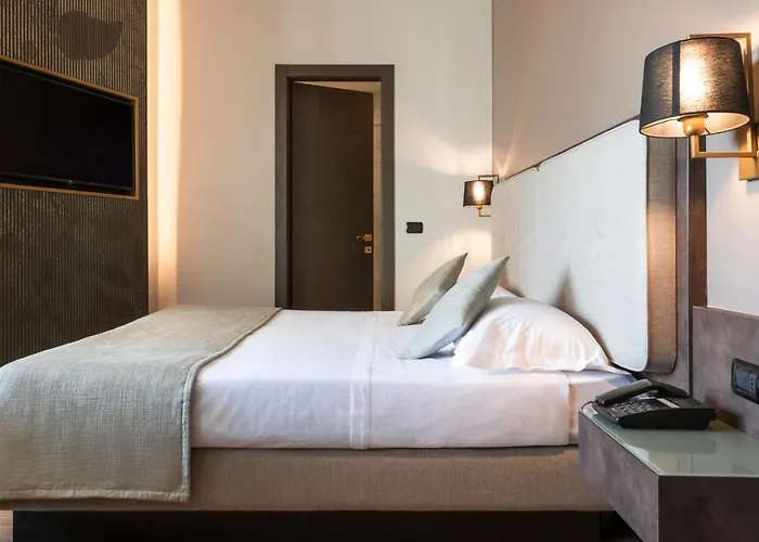 Mokinba King 4* Milaan