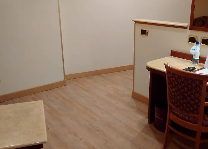 Hotel Mokinba King Milaan