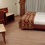 موكينبا كينغ 4*