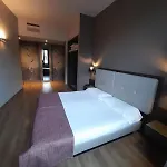 فندق موكينبا كينغ ميلان