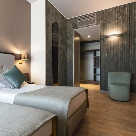 Hotel Mokinba King 4*