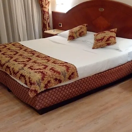 Mokinba King Hotel